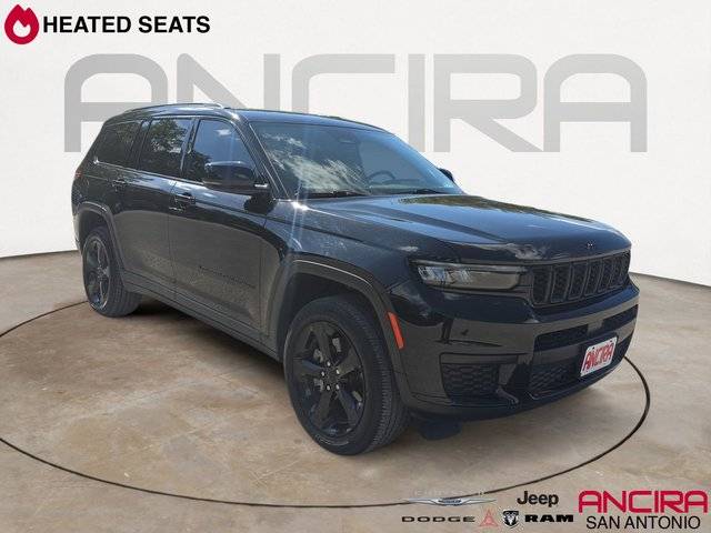 2022 Jeep Grand Cherokee L Altitude RWD photo