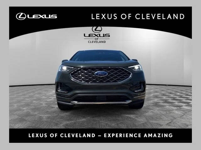 2022 Ford Edge Titanium AWD photo