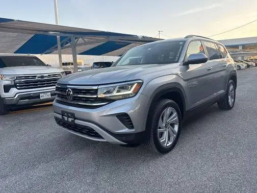 2022 Volkswagen Atlas 3.6L V6 SE w/Technology FWD photo