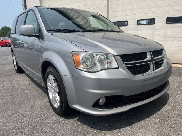 2019 Dodge Grand Caravan SXT FWD photo