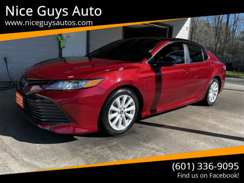 2020 Toyota Camry LE FWD photo