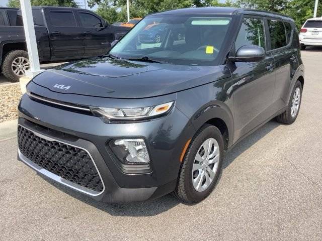 2022 Kia Soul LX FWD photo