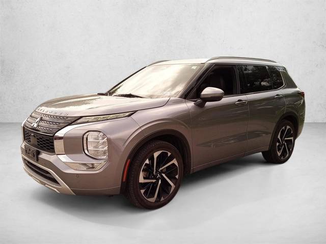 2022 Mitsubishi Outlander SEL FWD photo