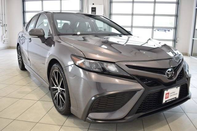 2022 Toyota Camry SE AWD photo