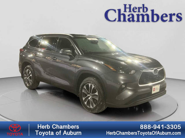 2022 Toyota Highlander XLE AWD photo