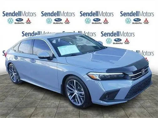 2022 Honda Civic Touring FWD photo