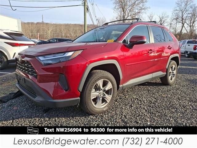 2022 Toyota RAV4 XLE AWD photo