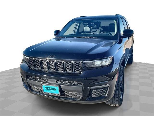 2022 Jeep Grand Cherokee L Limited RWD photo