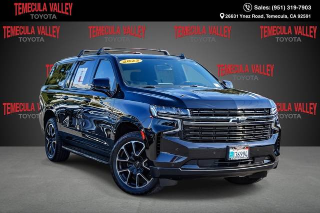 2022 Chevrolet Suburban RST 4WD photo