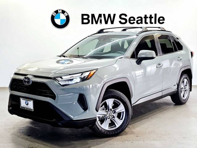 2022 Toyota RAV4 Hybrid XLE AWD photo