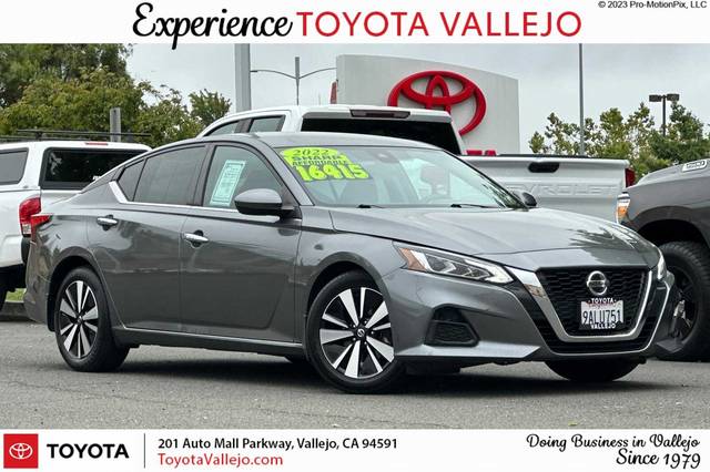 2022 Nissan Altima 2.5 SV FWD photo