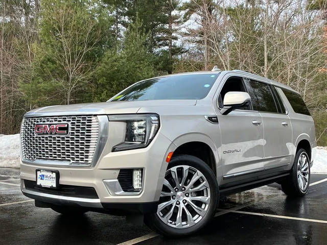 2022 GMC Yukon XL Denali 4WD photo