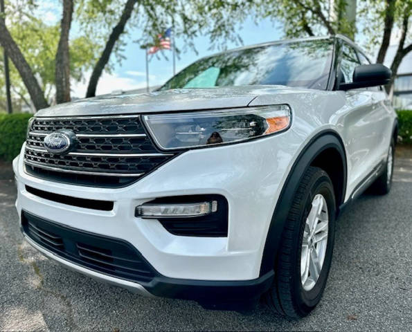 2022 Ford Explorer XLT 4WD photo