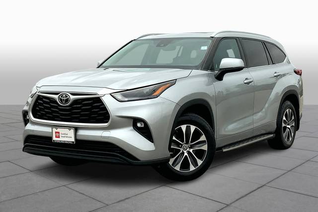 2022 Toyota Highlander XLE FWD photo