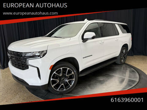 2022 Chevrolet Suburban RST 4WD photo