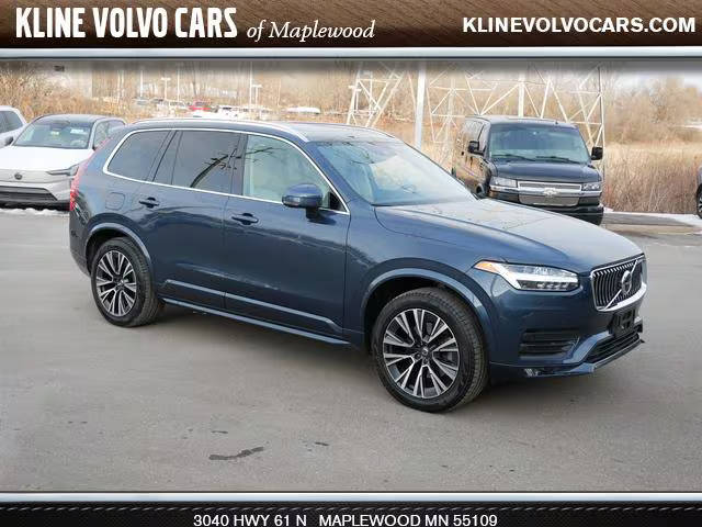 2022 Volvo XC90 Momentum AWD photo