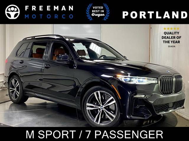 2022 BMW X7 M50i AWD photo