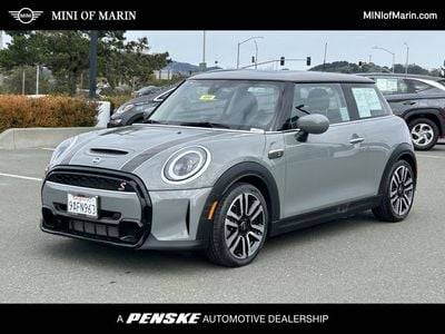 2022 MINI Hardtop 2 Door Cooper S FWD photo