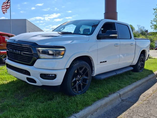 2022 Ram 1500 Laramie 4WD photo