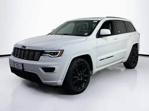 2022 Jeep Grand Cherokee Laredo X 4WD photo