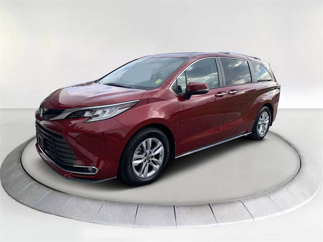 2022 Toyota Sienna Limited AWD photo