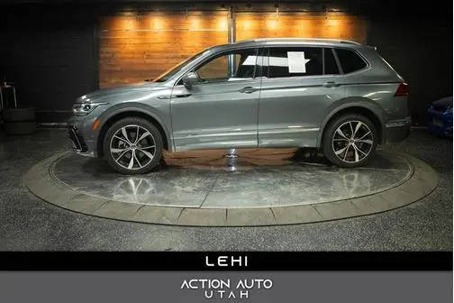 2022 Volkswagen Tiguan SEL R-Line AWD photo