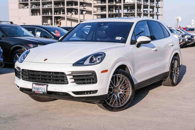 2022 Porsche Cayenne AWD photo