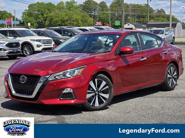 2022 Nissan Altima 2.5 SV FWD photo