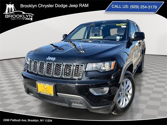 2022 Jeep Grand Cherokee Laredo E 4WD photo