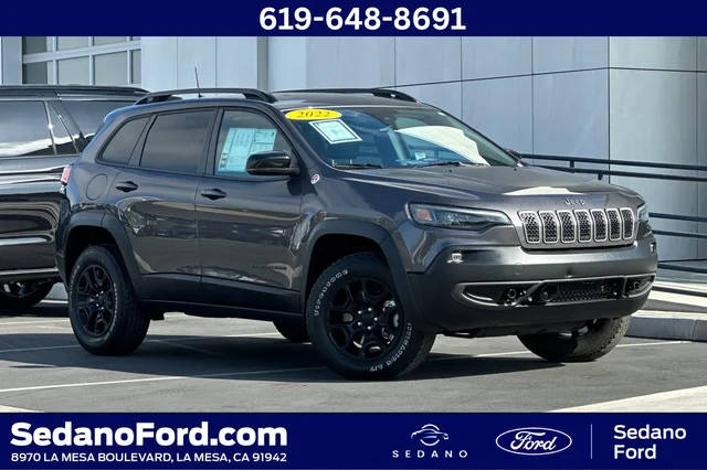 2022 Jeep Cherokee Trailhawk 4WD photo