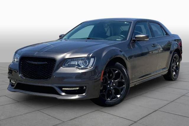 2022 Chrysler 300 Touring L AWD photo