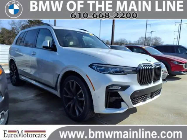 2022 BMW X7 M50i AWD photo