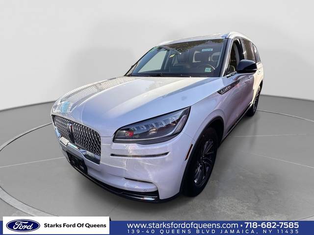 2022 Lincoln Aviator Standard AWD photo