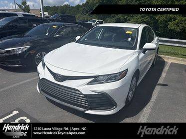 2022 Toyota Camry LE FWD photo