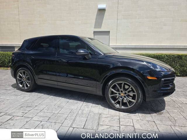 2022 Porsche Cayenne AWD photo
