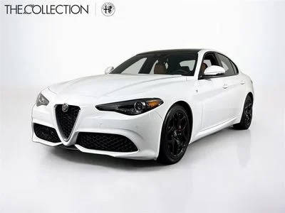 2022 Alfa Romeo Giulia Ti RWD photo