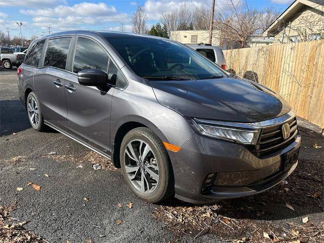 2022 Honda Odyssey Touring FWD photo