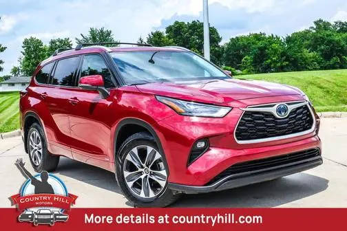 2022 Toyota Highlander Hybrid XLE AWD photo