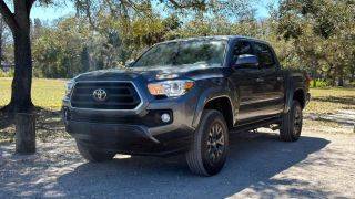 2022 Toyota Tacoma SR5 RWD photo
