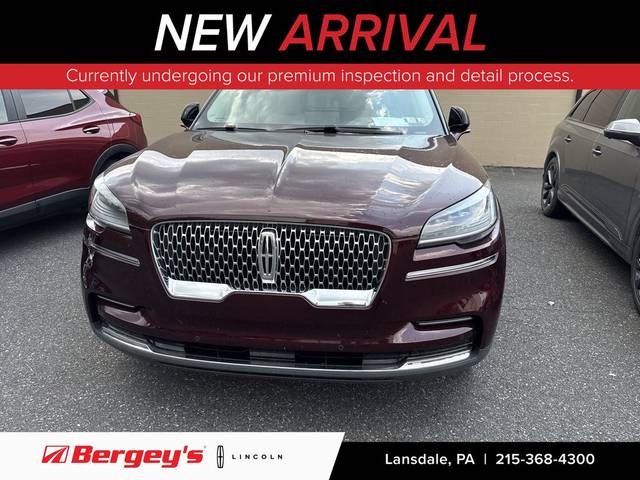2022 Lincoln Aviator Standard AWD photo