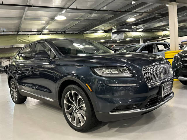 2022 Lincoln Nautilus Reserve AWD photo