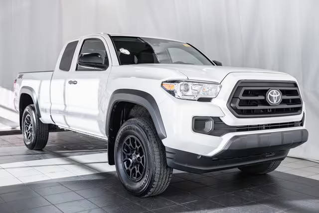 2022 Toyota Tacoma SR 4WD photo