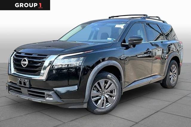 2022 Nissan Pathfinder SV FWD photo