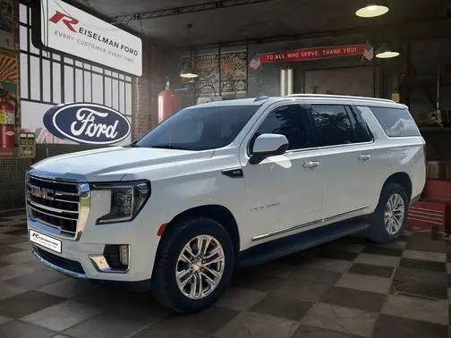 2022 GMC Yukon XL SLT 4WD photo