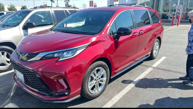 2022 Toyota Sienna XSE AWD photo