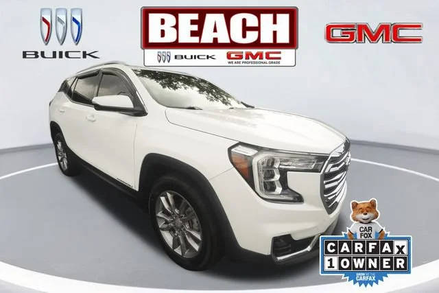 2022 GMC Terrain SLT FWD photo