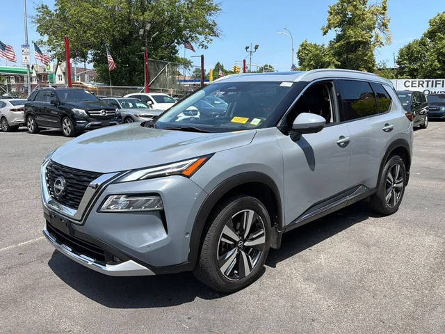2022 Nissan Rogue Platinum AWD photo