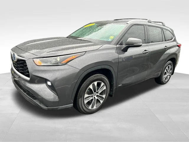 2022 Toyota Highlander Hybrid XLE AWD photo