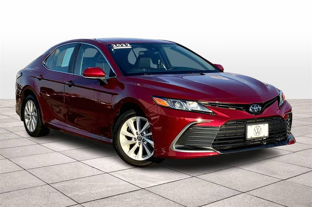 2022 Toyota Camry LE AWD photo