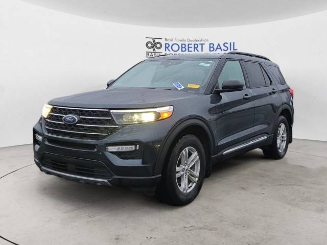 2022 Ford Explorer XLT 4WD photo